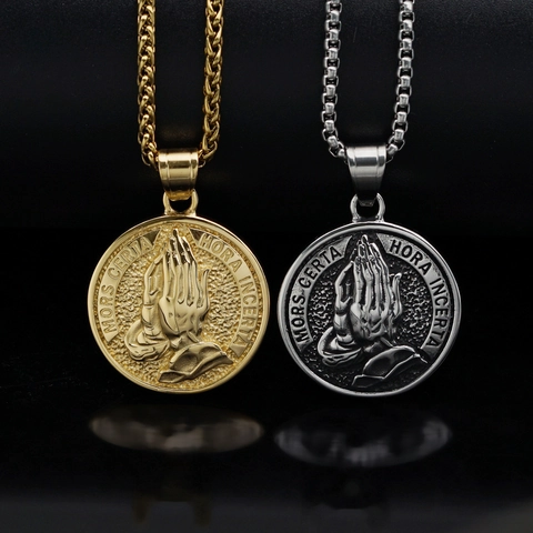 Hip Hop Praying Hands Medallion Pendant 316 Stainless Steel Latin Motto Vintage Round Religious Jewelry Necklace For Men Women