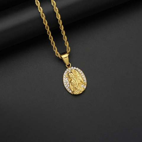 Colgante de Ángel en Relieve de Acero Inoxidable 316 Bañado en Oro 18K Oval Strass Joyería Hip Hop Personalizada Sin Cadena