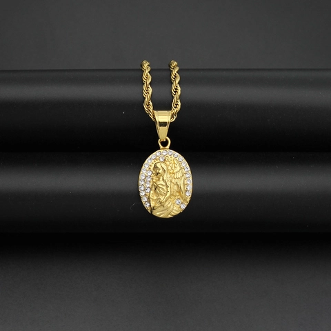 Colgante de Ángel en Relieve de Acero Inoxidable 316 Bañado en Oro 18K Oval Strass Joyería Hip Hop Personalizada Sin Cadena