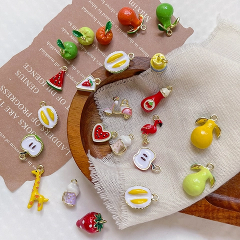 Breloques en Alliage Émaillé Fruits Animaux Dessert Pour DIY Bracelet Collier Fabrication de Bijoux Pendentifs Miniatures Mignons