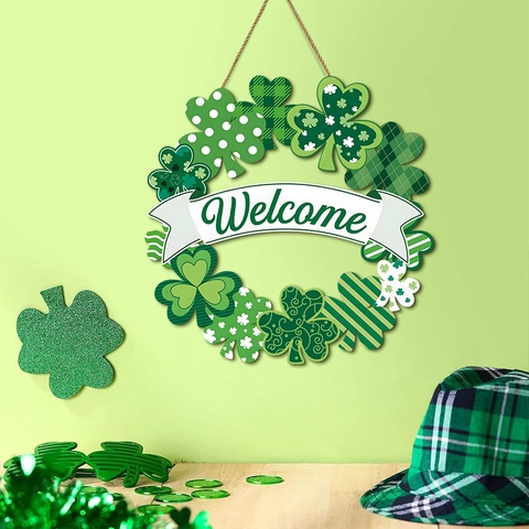 St Patrick's Day Welcome Door Sign Wooden Shamrock Wreath Green Clover Wall Hanging Ornament For Home Entryway Party Decor