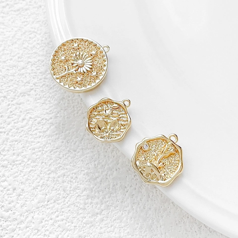 18K Gold Plated Copper Floral Embossed Coin Pendants For DIY Necklace Bracelet Jewelry Making Rhinestone Charm Accessories