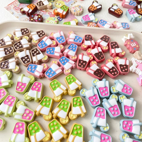 Perles en Acrylique Peintes à la Main Multicolore Forme de Biscuit Boisson DIY Accessoires de Bijoux Charmes