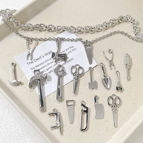 Pendentifs Mini Outils en Alliage d'Argent pour Fabrication Bijoux DIY Colliers Bracelets Boucles d'Oreilles Accessoires Clé Marteau Hache Scie Pince