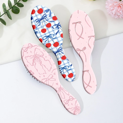 Brosse à Coussin d'Air Mignonne Motif Cerise et Nœud Brosse à Cheveux de Massage du Cuir Chevelu Démêlante en Plastique ABS