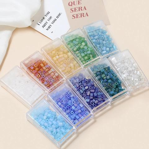 Perline di Vetro Smerigliato Quadrate per la Creazione di Gioielli DIY Perline Colorate Iridescenti per Bracciali e Collane