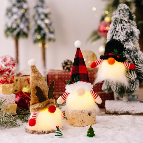 Gnomo di Natale Rudolph Bambola Senza Volto in Peluche Con Luce LED Cappello Plaid Corna Ornamento Uomo Vecchio della Foresta Decorazione per Casa Festa