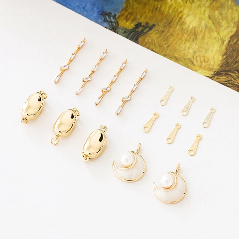 DIY Schmuckherstellung Zubehör Vergoldete Legierung 925 Sterlingsilber Anhänger Künstliche Perle Mond Anhänger Zirkonia Verbinder Zubehör