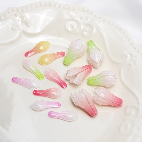 Handmade Magnolia Petal Bud Resin Pendants Gradient Color DIY Jewelry Making Accessories For Earrings Hairpins Fairy Style