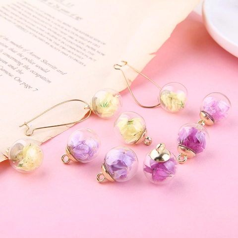 Handmade Dried Flower Transparent Glass Ball Pendant Gold Alloy Cap DIY Jewelry Making Charm Romantic Floral Accessories