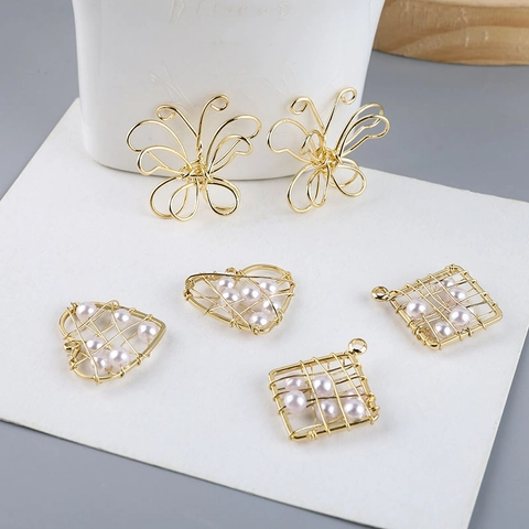 Dijes Fabricación Joyas DIY Cobre Chapado Oro 18K Perla Enuelta Alambre Mano Corazón Mariposa Geométricos Colgantes Para Pendientes Collar