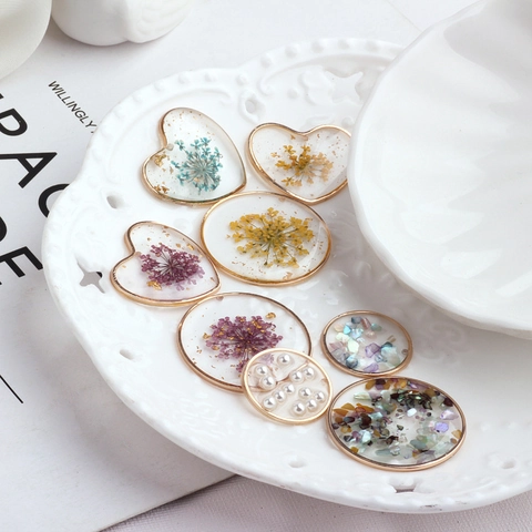 Handmade Resin Dried Flower Alloy Pendant For DIY Jewelry Making Vintage Transparent Heart Round Artificial Pearl Charm Accessories
