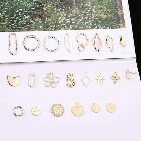 Vintage Gold Alloy Metal Pendants Irregular Geometric Coin Charms Flower Leaf Number 5 For DIY Necklace Earring Jewelry Making