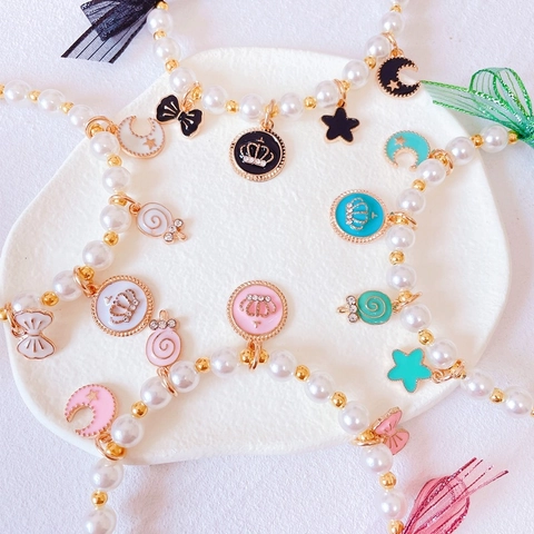 Cute Handmade Pet Artificial Pearl Necklace With Mesh Bow And Colorful Enamel Pendants Adjustable Decorative Collar For Dogs Cats