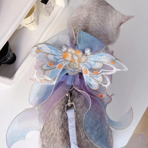Set Imbracatura Guinzaglio per Animali Ricamato a Farfalla Stile Cinese Sfumatura Organza Imbracatura da Sogno Gatti Cani Piccoli