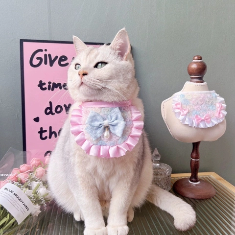 Bavoir en Dentelle pour Animaux de Compagnie Nœud en Organza Perle Collier Décoratif Écharpe pour Chat Chien Anniversaire Mariage Fête Accessoires Photo