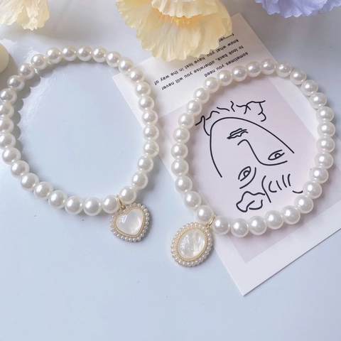 Collar de Perlas Artificiales para Mascotas Vintage Corazón Óvalo Ojo de Gato Colgante Choker para Gatos Perros Pequeños Joyería Estilo Princesa