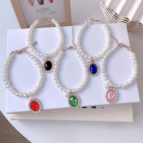 Luxury Pet Artificial Pearl Necklace Rhinestone Pendant Cat Dog Collar Adjustable Princess Style Retro Jewelry Neck Chain