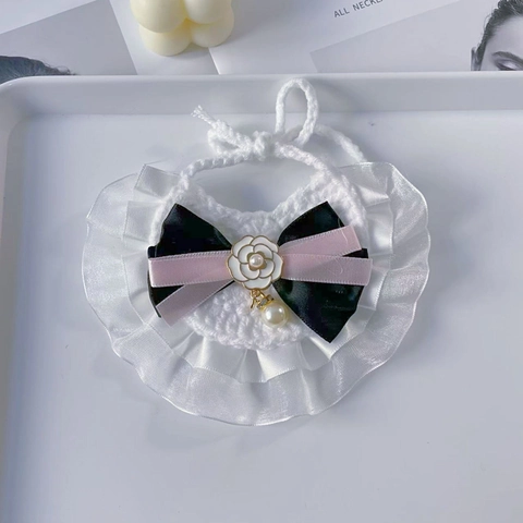 Eleganter Haustier Latz Halskette Mit Satinschleife Kamelie Künstliche Perle Dekor Handgehäkelt Katze Hund Schal Vintage Haustier Schmuck