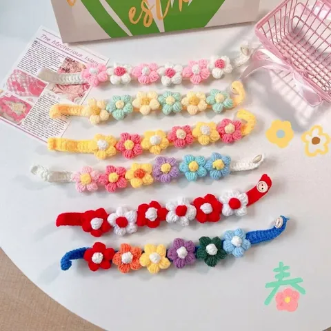 Handgefertigte Häkelblume Haustier Halsband Gestrickt Verstellbar Katze Hund Schal Halsschmuck Dekoratives Lätzchen Für Kleine Tiere Party