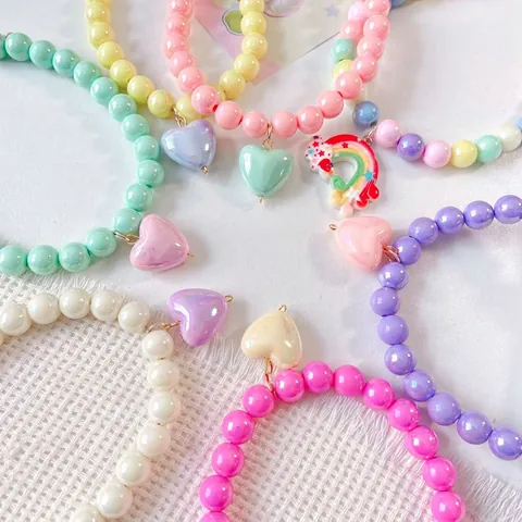 Collar de Cuentas para Mascotas Estilo Dulce Princesa con Colgante de Corazón Arcoíris Cadena Ajustable para Gatos Perros