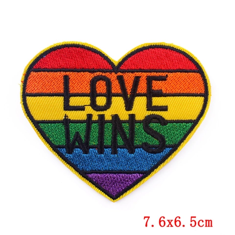 Toppe Ricamate Segnale di Test TV Retrò Arcobaleno Cuore Tondo SMPTE Color Bar Toppe Termoadesive per Abbigliamento Fai da Te
