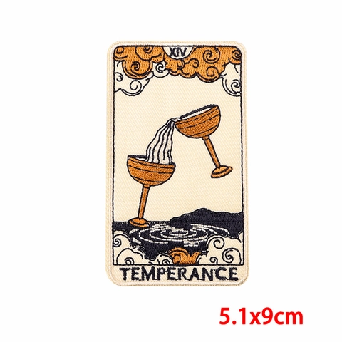 Toppa Ricamata Tarot Gatto Gotico Termoadesiva Ricamata Teschio Rosa Animale Slogan Distintivo Decorativo Per Vestiti Borsa Giacca