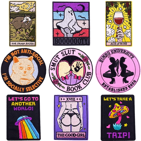 Retro Cartoon Cat Tarot Card Embroidered Patch DIY Applique For Clothing Bag Hat Fashion Subculture Style Iron On Badge