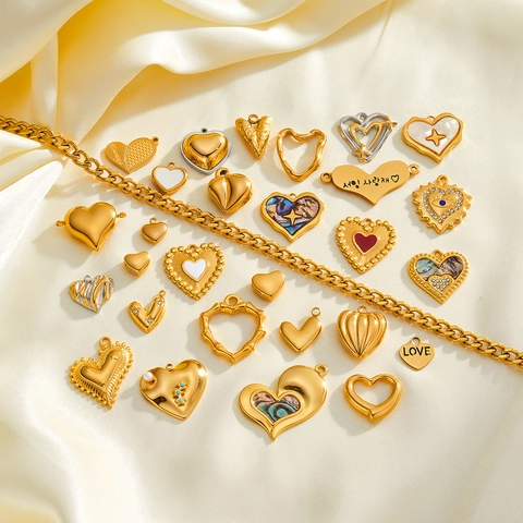 Ciondolo a Cuore in Acciaio Inossidabile di Moda Placcato Oro 18K Smalto a Goccia Strass Ciondolo a Cuore per Fai da Te Creazione di Gioielli Accessori per Collane