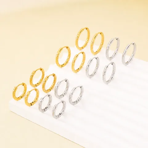 Orecchini a Cerchio Minimalisti in Acciaio Inossidabile con Strisce a Spirale per Uomo Donna Unisex Orecchini Tondi Geometrici Galvanizzati Gioielli