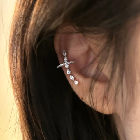 Minimalist Copper Zirconia Ear Cuff Niche Design Star Cross Non Pierced Ear Clip Gold Silver Plated Jewelry For Women