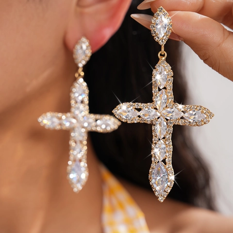 Luxury European Style Copper Rhinestone Cross Drop Earrings With Steel Earring Post Fashion Shiny Jewelry For Women Party Wedding