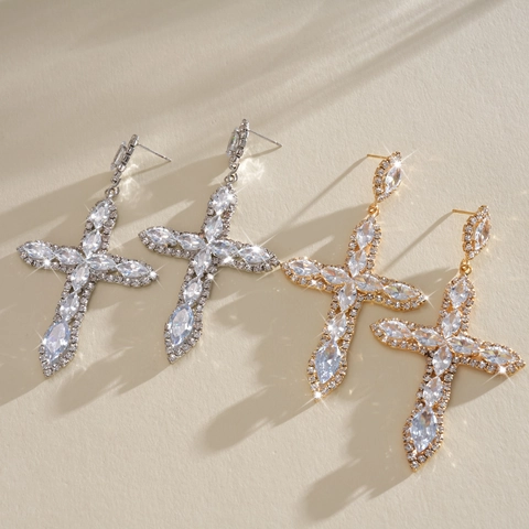 Luxury European Style Copper Rhinestone Cross Drop Earrings With Steel Earring Post Fashion Shiny Jewelry For Women Party Wedding