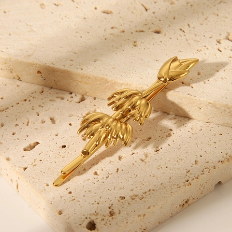 Stainless Steel Gold Plated Banana Shape Jewelry Set Creative Fruit Design Stud Earrings And Hair Clip For Women Unique Accessory