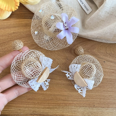Ensemble de Bijoux Chapeau de Paille en Raphia Fait Main Boucles d'Oreilles Strass Fleur Tige Argent Pince Cheveux