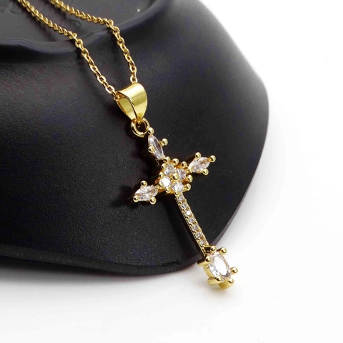 Kupfer Zirkonia Kreuz Anhänger Halskette Vergoldet Marquise Baguette Schliff Stein Religiöser Mode Schmuck Für Damen Geschenk