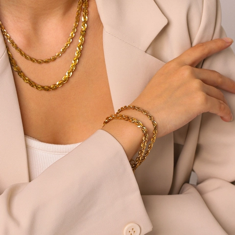 Collier Bracelet en Acier Inoxydable Plaqué Or 18K pour Femmes Bijoux de Chaîne à Maillons Torsadés Style Ins Bijoux Minimalistes