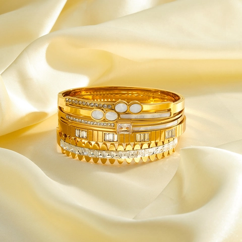 Westlicher Stil 18K Vergoldet Edelstahl Armreif Für Damen Mit Zirkonia Strass Und Weißer Muschel Inlay Premium Schmuck Geschenk