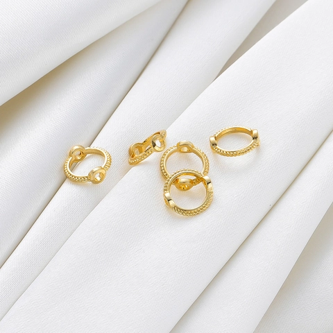 Anillo de Perlas de Encaje de Flores de Cobre Chapado en Oro Real de 14K 18K Anillo Redondo de Doble Agujero para Accesorios de Conector de Fabricación de Joyas DIY
