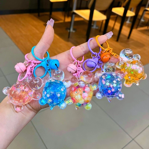 Porte-Clés Tortue de Dessin Animé Lumineux Paillettes Liquides Sable Mouvant Pendentif Avec Cloche Fermoir Mousqueton Accessoire