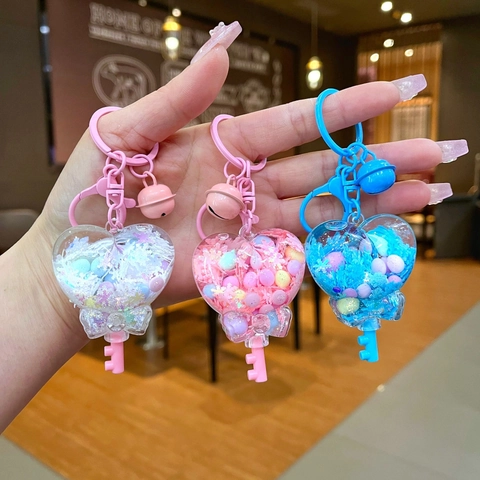 Porte-clés en Forme de Cœur Avec Sable Mouvant Flocons de Neige Pendentif en Acrylique Rempli d'Huile Cadeau de Sac Mignon