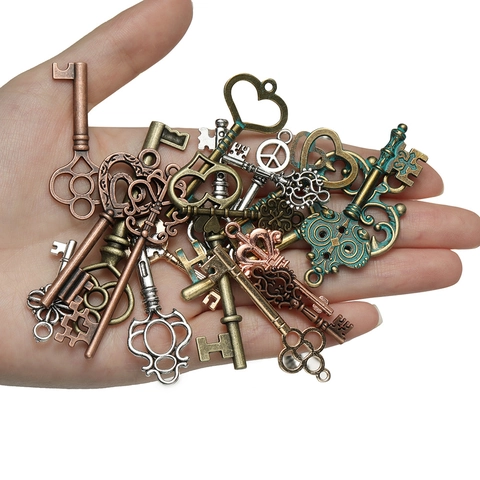 Vintage Legering Gemengde Sleutelhangers Antiek Brons Zilver Hart Kroon Charms Voor DIY Sieraden Maken Steampunk Decoratie
