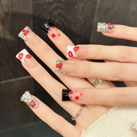 Handmade Square Long Press On Nails Red Lips Heart Pattern Blush Fake Nails Rhinestone Decoration Sexy Sweet For Women