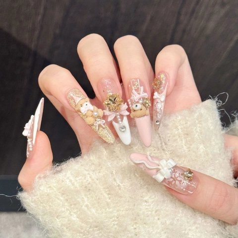 Handmade Pink Gold Bear Press On Nails Stiletto 3D Butterfly Snowflake Star Rhinestone Artificial Pearl Winter Christmas False Nails