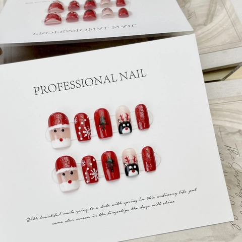 Handmade Christmas Press On Nails Red Cute Reindeer Snowman Santa Snowflake Design Short Square Round Fake Nails Women