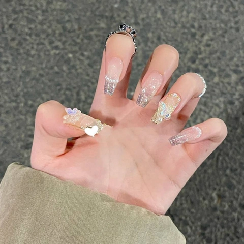 Handgefertigte Pink Violett Farbverlauf Schmetterling Kunstnägel Künstliche Perlen Strass Eingelegt Lange Sargform Künstliche Nägel Damen