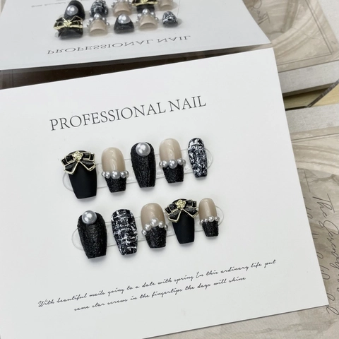 Handmade Elegant Tweed Press On Nails Black White Bow Artificial Pearl Rhinestone Design Glossy Matte Mixed French Style For Women