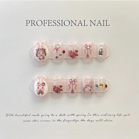 Unghie Finte a Pressione Rosa con Coniglio e Fragola Fatte a Mano con Strass Perle Artificiali Tonde Corte Kit Manicure Donna