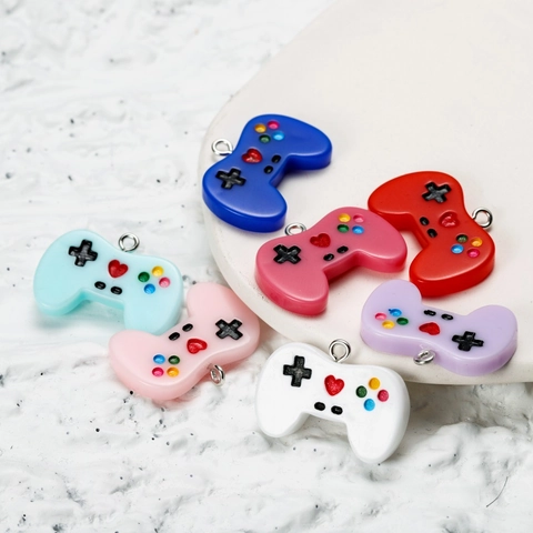 Resin Game Controller Anhänger Legierung Mini Spielkonsole Griffe Charms Mit Herz Muster Für DIY Schmuck Zubehör