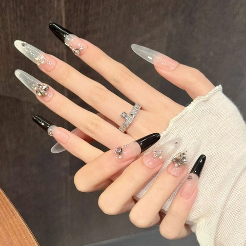 Handgefertigte Künstliche Fingernägel Lange Sargform Katzenauge Schwarz Französische Spitze Strass Herz Kreuz Kunstparel Damen